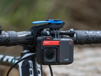 Adaptador de montaje frontal para Action Cam QUAD LOCK