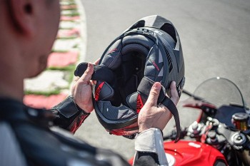 Casco LS2 FF805 Thunder GP Pro FIM Carbon mate