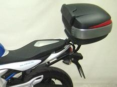 Soporte baul Shad Top master Suzuki Gladius 650 2009-2016