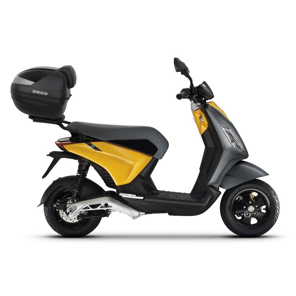 Soporte baul Shad Top master Piaggio One Electrica 2022-2024