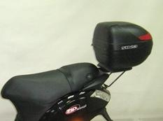 Soporte baul Shad Top master Piaggio Zip 50/125 2009-2014